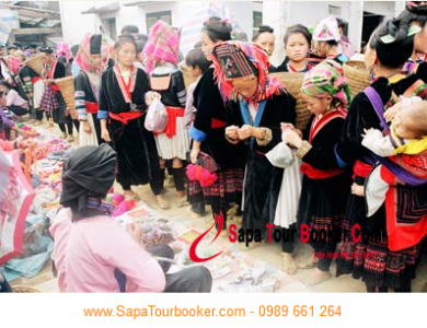 Sapa tour - The Muong Hum market
